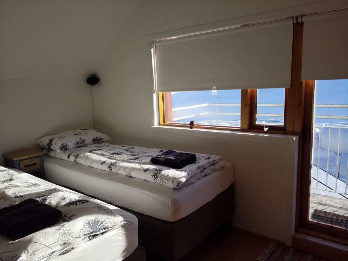 Flaga 2 Guesthouse Hrifunes Ngoại thất bức ảnh